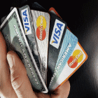 刷卡買機票「星展飛行世界卡」玩愈多省愈多刷卡購物換現金
